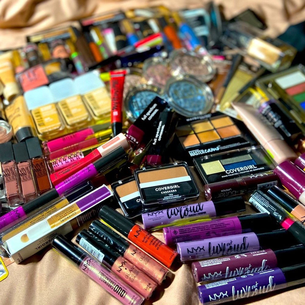 MAKEUP SALE!
